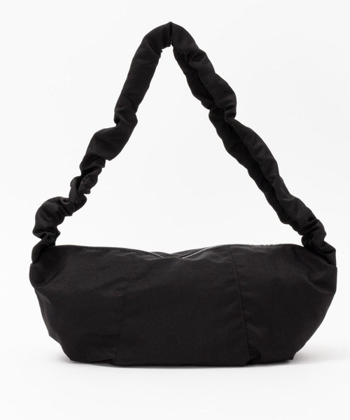 HusHusH（ハッシュアッシュ）の「HusHusH ハッシュアッシュ ギャザーショルダーバッグ（ショルダーバッグ・レディース・ピンク/ブラック/アイボリー/ブルー・フリー）」の6枚目の写真