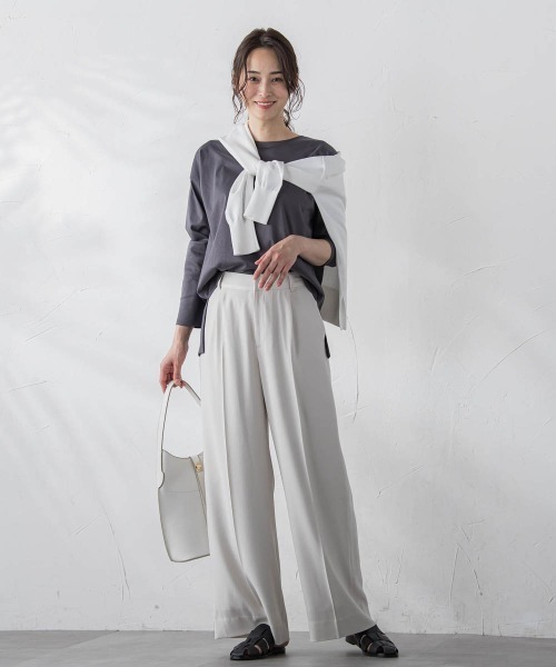 LAUTREAMONT(ロートレアモン)の「【WEB限定】【3サイズ】スムースコットンカットソー≪洗える/接触冷感≫(Tシャツ/カットソー・レディース・ベージュ/チャコールグレー/ブルー/ブラック/ホワイト・11号/9号/7号)」の7枚目の写真