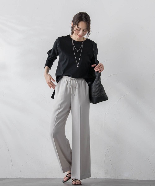 LAUTREAMONT(ロートレアモン)の「【WEB限定】【3サイズ】スムースコットンカットソー≪洗える/接触冷感≫(Tシャツ/カットソー・レディース・ベージュ/チャコールグレー/ブルー/ブラック/ホワイト・11号/9号/7号)」の17枚目の写真