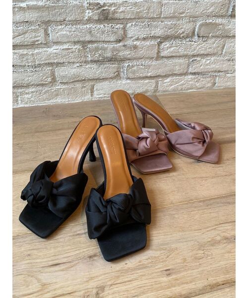 RESEXXY(リゼクシー)の「サテンリボンサンダル(サンダル・レディース・ブラック/ピンク・LARGE/MEDIUM/SMALL)」の5枚目の写真