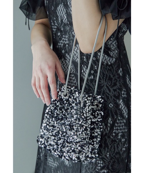 niana（ニアナ）の「ショルダー巾着スパンコールパーティーバッグ フォーマル オケージョン 結婚式 二次会 お呼ばれ（ハンドバッグ・レディース・シルバー/グレー/ブラック/ブラックミックス・FREE）」の5枚目の写真