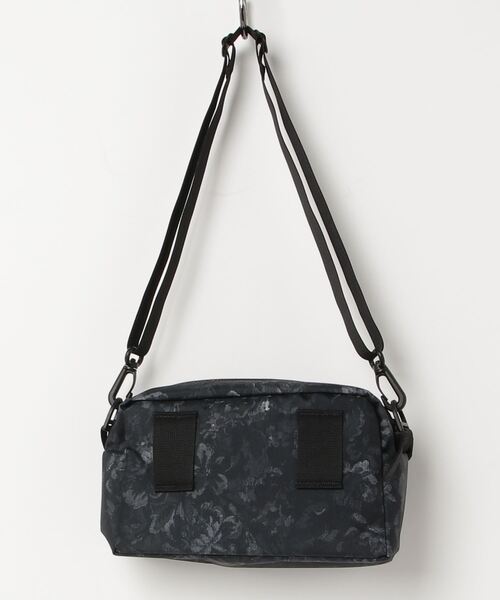 GREGORY(グレゴリー)の「GREGORY PADDED SHOULDER POUCH M グレゴリー パデッド ショルダー ポーチM(ショルダーバッグ・メンズ・ブラック系3/ブラック系2・FREE)」の11枚目の写真