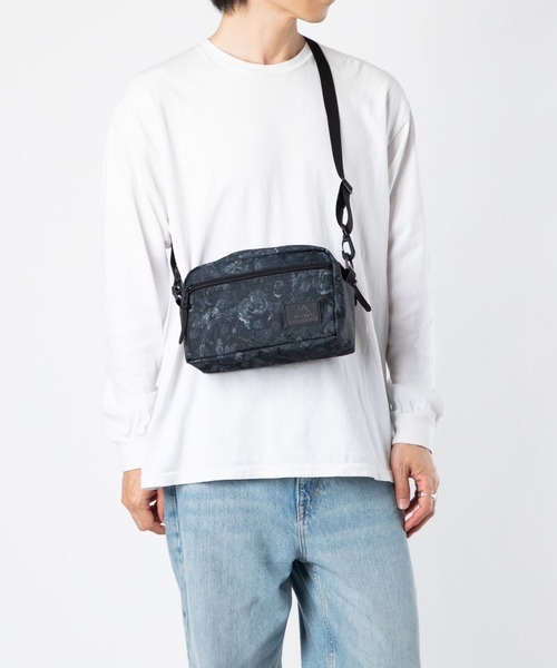 GREGORY(グレゴリー)の「GREGORY PADDED SHOULDER POUCH M グレゴリー パデッド ショルダー ポーチM(ショルダーバッグ・メンズ・ブラック系3/ブラック系2・FREE)」の18枚目の写真