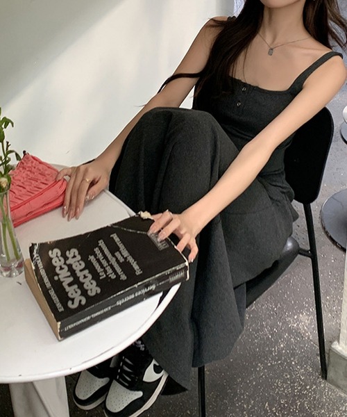 meJane(ミージェーン)の「スクエアヘンリーネック ノースリーブロングワンピース(ワンピース・レディース・ブラック/チャコールグレー・M/L)」の19枚目の写真