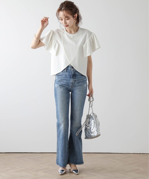 La-gemme(ラジェム)の「ラッフルフリルショルダートップス(Tシャツ/カットソー・レディース・ブラック/ブルー/ホワイト・フリー)」の4枚目の写真