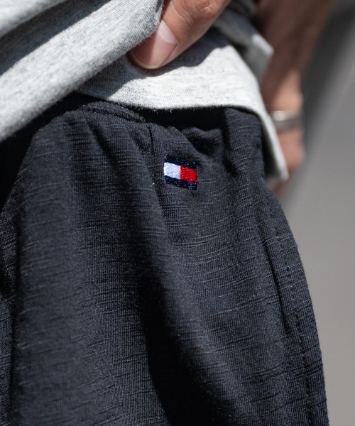 TOMMY HILFIGER（トミーヒルフィガー）の「【D】〔TOMMY HILFIGER〕ワンポイント フラッグ刺繍 スウェット イージーショーツ（スウェットパンツ・メンズ・ブラック/ヘザーグレー・SMALL/MEDIUM/LARGE）」の8枚目の写真