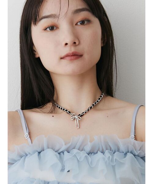 jouetie（ジュエティ）の「コンビリボンチェーンネックレス（ネックレス・レディース・アイボリー/ブラック・FREE）」の9枚目の写真