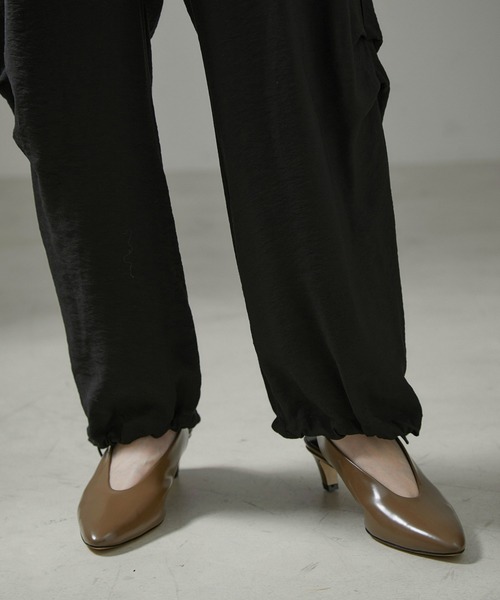 SALON adam et rope'(サロン アダム エ ロペ)の「【WEB限定】ヴィンテージライクカーゴパンツ【洗える】(カーゴパンツ・レディース・ブラウン系その他2/ブラック/カーキ・FREE)」の13枚目の写真