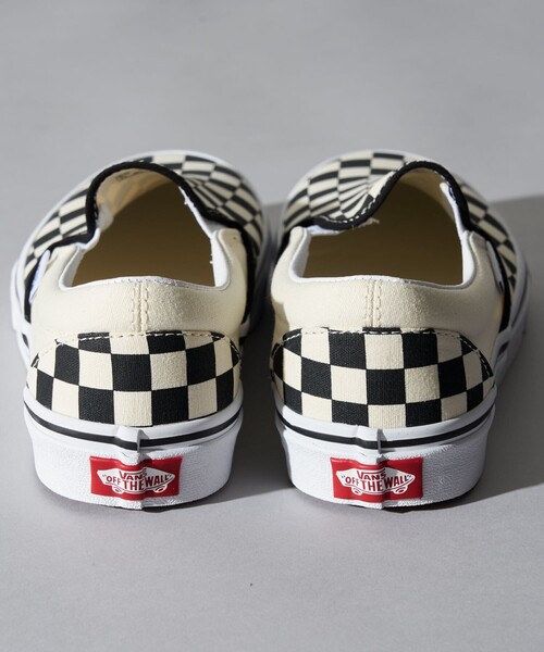 VANS（バンズ）の「VANS/ヴァンズ UA Classic Slip-On/チェッカーフラッグ クラシック スリッポン　限定展開（スニーカー・レディース・その他9・8/10/9/5/7/6）」の3枚目の写真