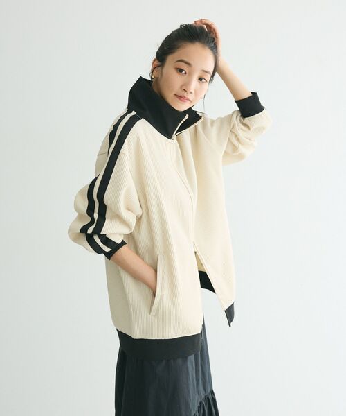 CRAFT STANDARD BOUTIQUE（クラフトスタンダードブティック）の「トラックジャケット　◆（ジャージ・レディース・ベージュ/ブラウン/グリーン/アイボリー/ブラック/レッド系その他5・M/L/XL）」の14枚目の写真