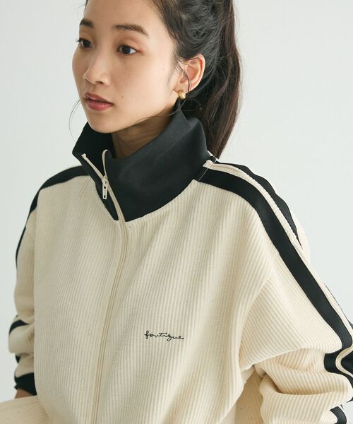 CRAFT STANDARD BOUTIQUE（クラフトスタンダードブティック）の「トラックジャケット　◆（ジャージ・レディース・ベージュ/ブラウン/グリーン/アイボリー/ブラック/レッド系その他5・M/L/XL）」の16枚目の写真