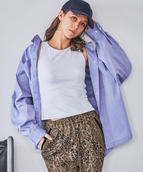 HEREIAM（ヘレイアム）の「【HEREIAM】ドルマンメタリックLOGOシャツ（シャツ/ブラウス・レディース・ブルー系/ブラック/ライトブルー・FREE）」の3枚目の写真