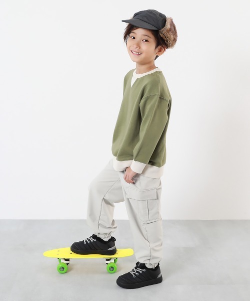 devirock（デビロック）の「あったか防風 裏フリース ワイドカーゴパンツ（カーゴパンツ・キッズ・サファリグリーン/スミクロ/ライトグレー・100cm/110cm/120cm/130cm/140cm/150cm/160cm）」の4枚目の写真