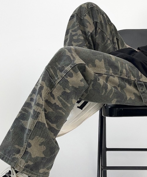 lilful(リルフル)の「カモフラージュ ダブルニースタッズ デニムストレートパンツ 迷彩柄(デニムパンツ・レディース・グリーン・M/L)」の20枚目の写真