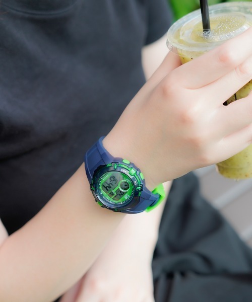 ICE WATCH（アイスウォッチ）の「「Ice-Watch アイスウォッチ」ICE digit explorer アイス デジットエクスプローラー　ユニセックス（デジタル腕時計・レディース・ブラック/ブルー/ネイビー/ミント/ピンク/ホワイト/ブラック×ゴールド/ホワイト×ライム/オレンジ/ホワイト×ブルー/ホワイト×ピンク・40mm）」の9枚目の写真