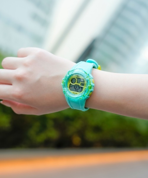 ICE WATCH（アイスウォッチ）の「「Ice-Watch アイスウォッチ」ICE digit explorer アイス デジットエクスプローラー　ユニセックス（デジタル腕時計・レディース・ブラック/ブルー/ネイビー/ミント/ピンク/ホワイト/ブラック×ゴールド/ホワイト×ライム/オレンジ/ホワイト×ブルー/ホワイト×ピンク・40mm）」の8枚目の写真