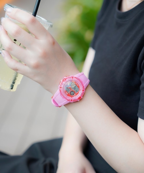 ICE WATCH（アイスウォッチ）の「「Ice-Watch アイスウォッチ」ICE digit explorer アイス デジットエクスプローラー　ユニセックス（デジタル腕時計・レディース・ブラック/ブルー/ネイビー/ミント/ピンク/ホワイト/ブラック×ゴールド/ホワイト×ライム/オレンジ/ホワイト×ブルー/ホワイト×ピンク・40mm）」の19枚目の写真
