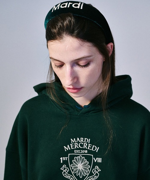 Mardi Mercredi（マルディメクルディ）の「HAIR BAND LOGO EMBELLISHMENT VELVET（ヘアバンド・レディース・ネイビー/グリーン/ブラウン/ブルー/ブラック・FREE）」の19枚目の写真