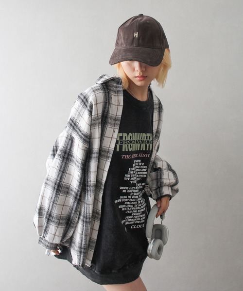 SpRay(スプレイ)の「イニシャル刺繍キャップ(H)(キャップ・レディース・チャコールグレー/ブラック/ベージュ/ブラウン/レッド/アイボリー・FREE)」の16枚目の写真