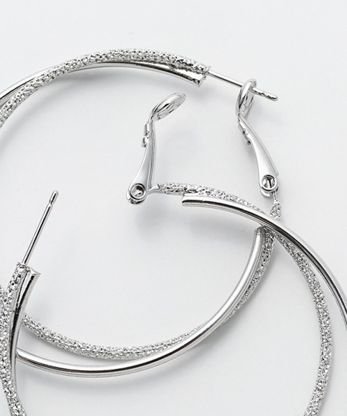 ciite'(シーテ)の「大ぶりグリッターフープピアス (両耳用)(ピアス(両耳用)・レディース・シルバー/ゴールド・FREE)」の7枚目の写真