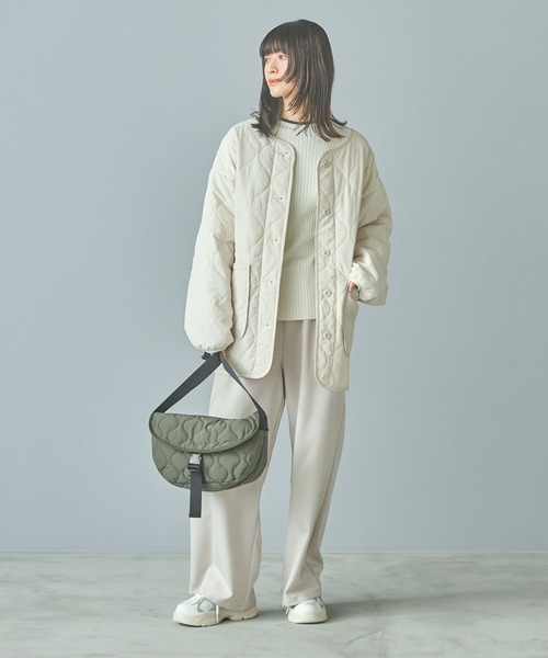 LAKOLE（ラコレ）の「バイカラーキルティングブルゾン / 132257（ブルゾン・レディース・カーキ/ブラック/アイボリー・SMALL/MEDIUM）」の5枚目の写真