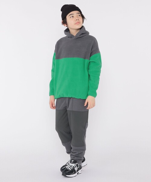 SHIPS（シップス）の「SHIPS KIDS:140～160cm / フリース ゲーミング パーカー（パーカー・キッズ・ブラック/チャコールグレー・140/150/160）」の10枚目の写真