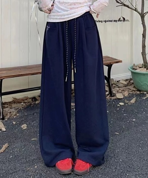 SHEENA（シーナ）の「スウェットワイドパンツ（スウェットパンツ・レディース・ネイビー/ブラック/グレー/オフホワイト・M）」の4枚目の写真