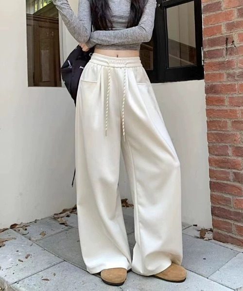 SHEENA（シーナ）の「スウェットワイドパンツ（スウェットパンツ・レディース・ネイビー/ブラック/グレー/オフホワイト・M）」の2枚目の写真