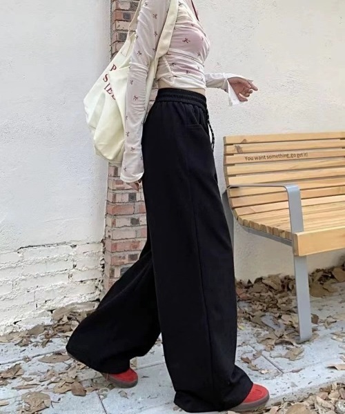 SHEENA（シーナ）の「スウェットワイドパンツ（スウェットパンツ・レディース・ネイビー/ブラック/グレー/オフホワイト・M）」の5枚目の写真