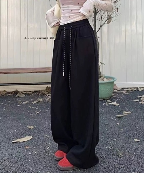 SHEENA（シーナ）の「スウェットワイドパンツ（スウェットパンツ・レディース・ネイビー/ブラック/グレー/オフホワイト・M）」の6枚目の写真