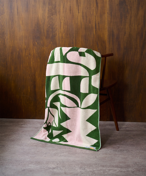 journal standard Furniture （ジャーナルスタンダードファニチャー）の「【MYTONE/マイトン】 JSF別注 BATH TOWEL　バスタオル（タオル・レディース・グリーン・FREE）」の2枚目の写真