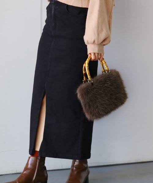 sankyo shokai（サンキョウショウカイ）の「ファーバッグ バンブーハンドル Sサイズ（ハンドバッグ・レディース・ピンク/モカ/ライトベージュ/ブルーグレー/ブラック・FREE）」の12枚目の写真