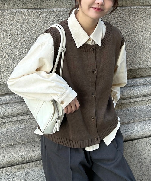 Cham.（チャム）の「シンプルニットベスト（ベスト・レディース・ブラウン/ダークブラウン/ナチュラル/ブラック/ベージュ・F）」の3枚目の写真