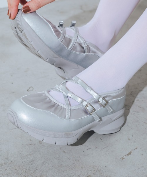 EVOL（イーボル）の「【軽量・柔らかい】軽量厚底リボンスニーカー IY5667（スニーカー・レディース・ホワイト/ブラック/シルバー・LL/L/M/S）」の22枚目の写真