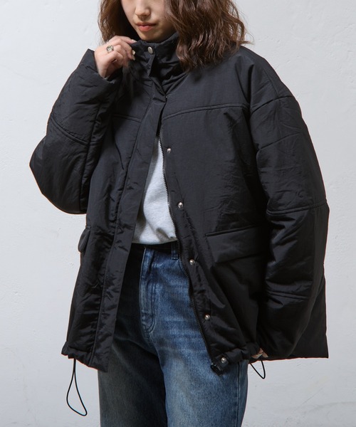 COLONY 2139(コロニートゥーワンスリーナイン)の「スタンド中綿ブルゾン(ダウンジャケット/コート・レディース・ブラック/カーキ・FREE)」の5枚目の写真