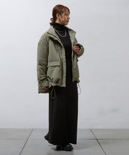 COLONY 2139(コロニートゥーワンスリーナイン)の「スタンド中綿ブルゾン(ダウンジャケット/コート・レディース・ブラック/カーキ・FREE)」の19枚目の写真