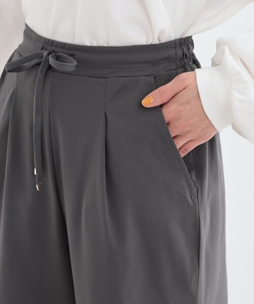 DRESKIP(ドレスキップ)の「【S-LL】楽してすっきり タックワイドパンツ(その他パンツ・レディース・ベビーピンク/ブラック/チャコールグレー・01/02/03/04)」の17枚目の写真