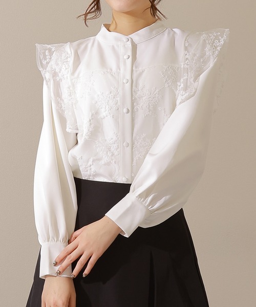 Lace Ladies（レースレディース）の「バンドカラー レース ドッキング 長袖 フレア ブラウス（シャツ/ブラウス・レディース・ネイビー/ベージュ/ブラック/ホワイト・FREE/S）」の2枚目の写真