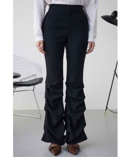 QUELLEDUE フレアパンツ グレー FW24/25 セール】裾ギャザーフレアパンツ(スラックス)|AZUL BY MOUSSY
