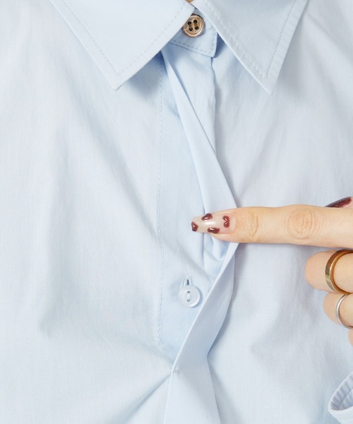 Rouge vif Anna（ルージュヴィフアンナ）の「バックコクーンBIGシャツ（シャツ/ブラウス・レディース・オフホワイト/サックスブルー/モカ・フリー）」の10枚目の写真