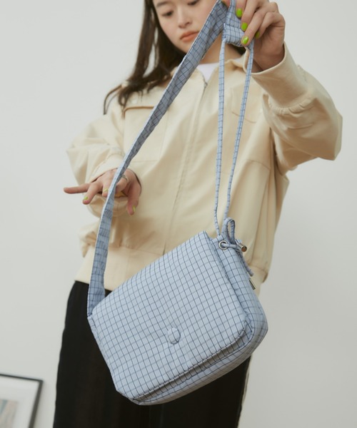 MERLOT（メルロー）の「【500mlペットボトル収納可能】【動画あり】チェックミニショルダーバッグ（ショルダーバッグ・レディース・グレー/ブルー・FREE）」の14枚目の写真