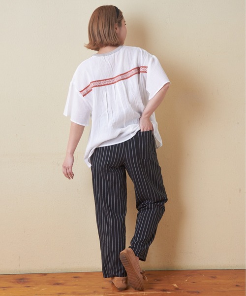 CUBE SUGAR(キューブシュガー)の「ストライプベルトヒモ付イージーギャザーパンツ(その他パンツ・レディース・ナチュラル/ブラック/カーキ/マルチ・M)」の13枚目の写真
