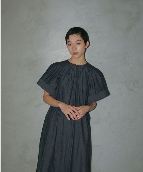 CASA FLINE（カーサフライン）の「【OC】オーガニックコットンタックスリーブ2wayドレス（ワンピース・レディース・アイボリー/ネイビー/ベージュ・FREE）」の3枚目の写真