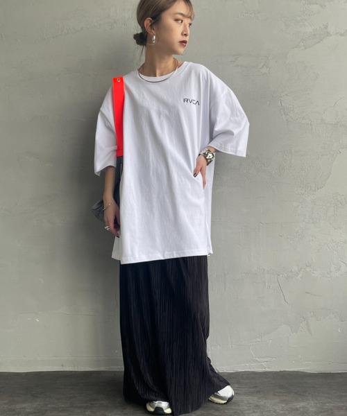 RVCA（ルーカ）の「[RVCA/ルーカ] PALM BOX バックプリントショートスリーブTシャツ（Tシャツ/カットソー・レディース・ホワイト/ブラック/カーキ・M/L/XL）」の4枚目の写真