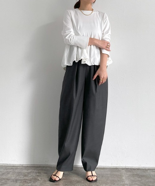 RASW（ラス）の「[RASW]インタックカーブパンツ（スラックス・レディース・グレイッシュベージュ/チャコール・S/M/L）」の15枚目の写真
