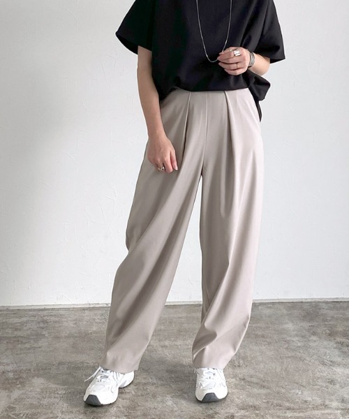 RASW（ラス）の「[RASW]インタックカーブパンツ（スラックス・レディース・グレイッシュベージュ/チャコール・S/M/L）」の18枚目の写真