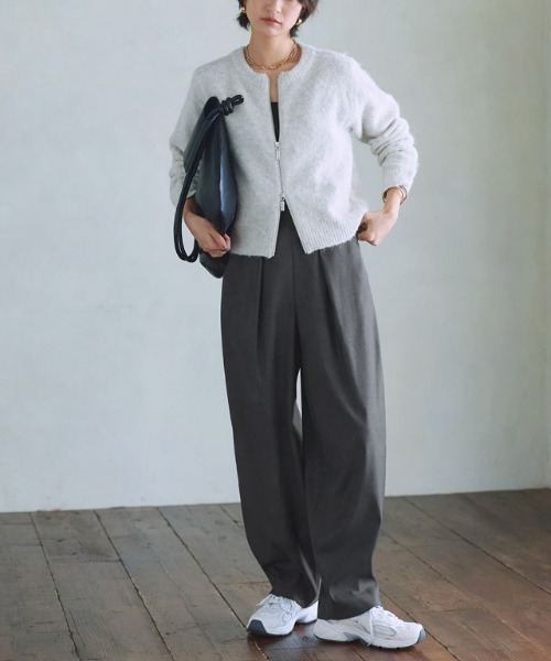 RASW（ラス）の「[RASW]インタックカーブパンツ（スラックス・レディース・グレイッシュベージュ/チャコール・S/M/L）」の20枚目の写真