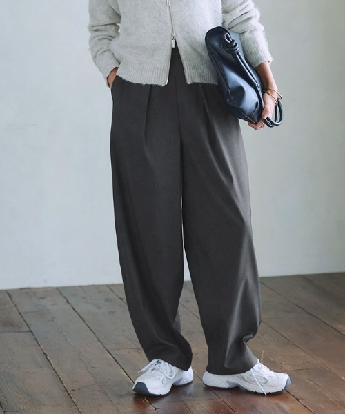 RASW（ラス）の「[RASW]インタックカーブパンツ（スラックス・レディース・グレイッシュベージュ/チャコール・S/M/L）」の21枚目の写真