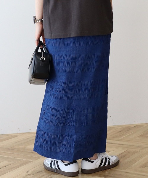 AMERICAN HOLIC（アメリカンホリック）の「シャーリングタイトスカート（スカート・レディース・ブラック/ライトベージュ/ブルー系その他6/その他6/チャコールグレー・M/L）」の21枚目の写真