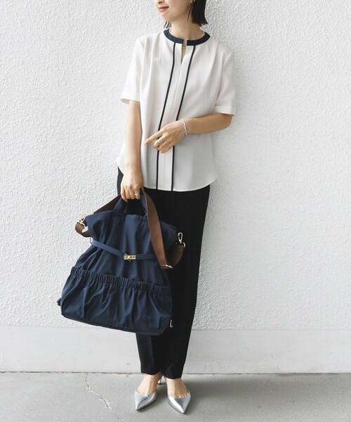 SHIPS(シップス)の「【WEB限定】3WAY パフ リュック(バックパック/リュック・レディース・グリーン/ネイビー/グレー/ブラック・ONE SIZE)」の16枚目の写真